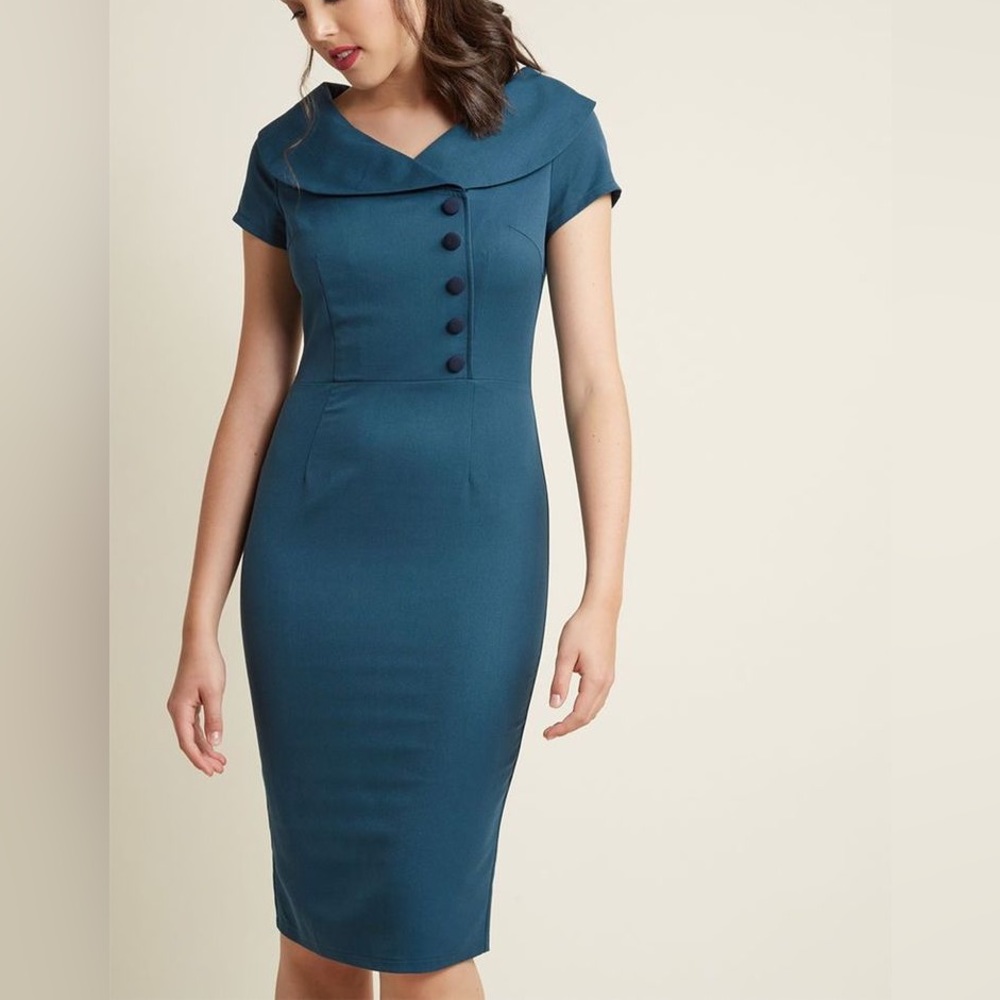 Vintage-Style Teal Sheath Dress with Button Trim